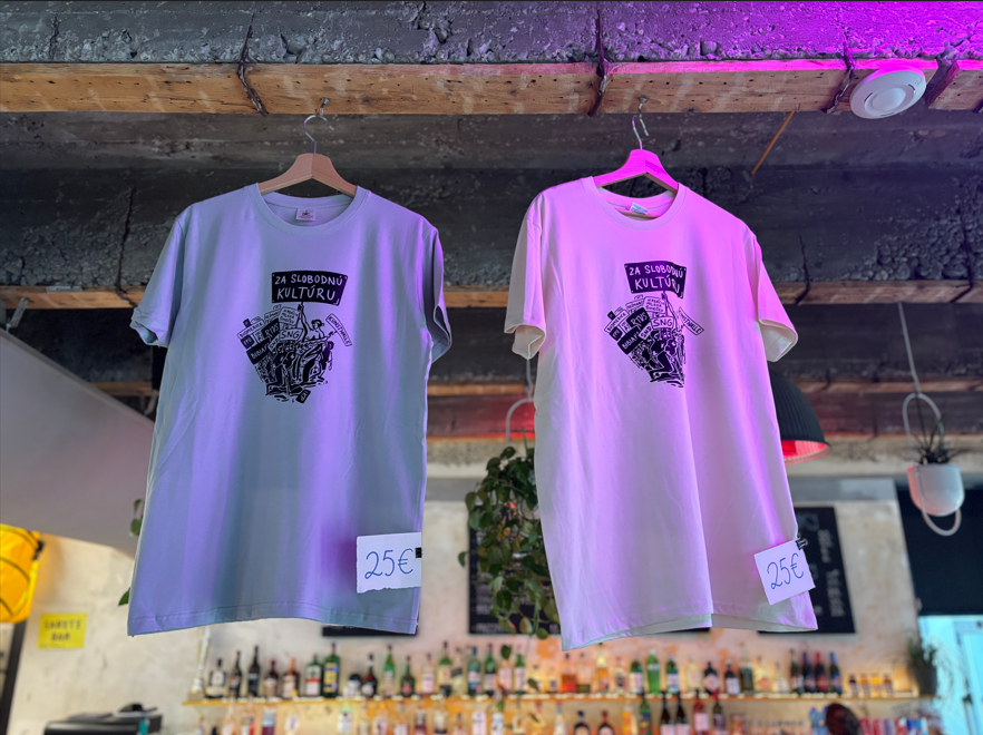 Nový cvernovkársky merch je na svete!